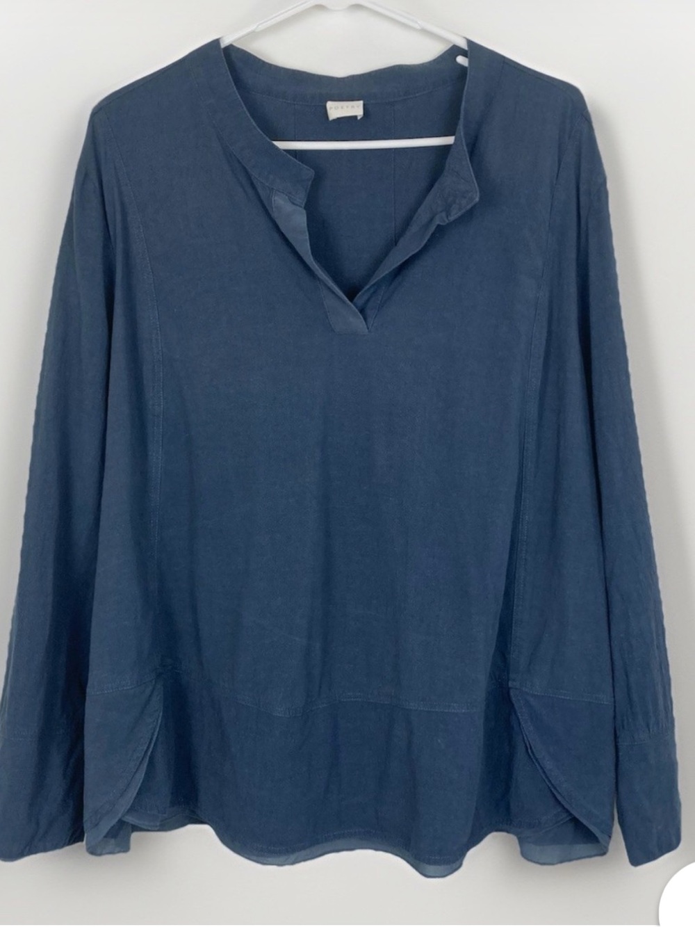 NWT. DARK TEAL Poetry Silk Trimmed Blouse with Petal Cuffs, size 6